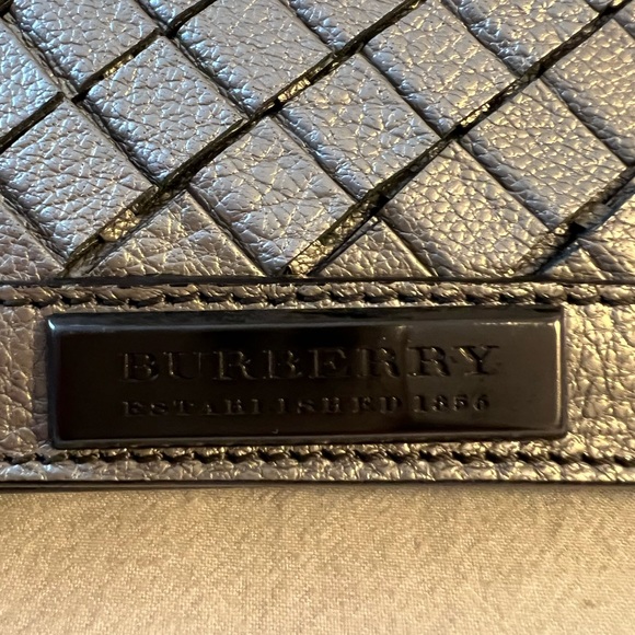 Burberry Prorsum Willow Cubed Leather Clutch - Picture 2 of 8